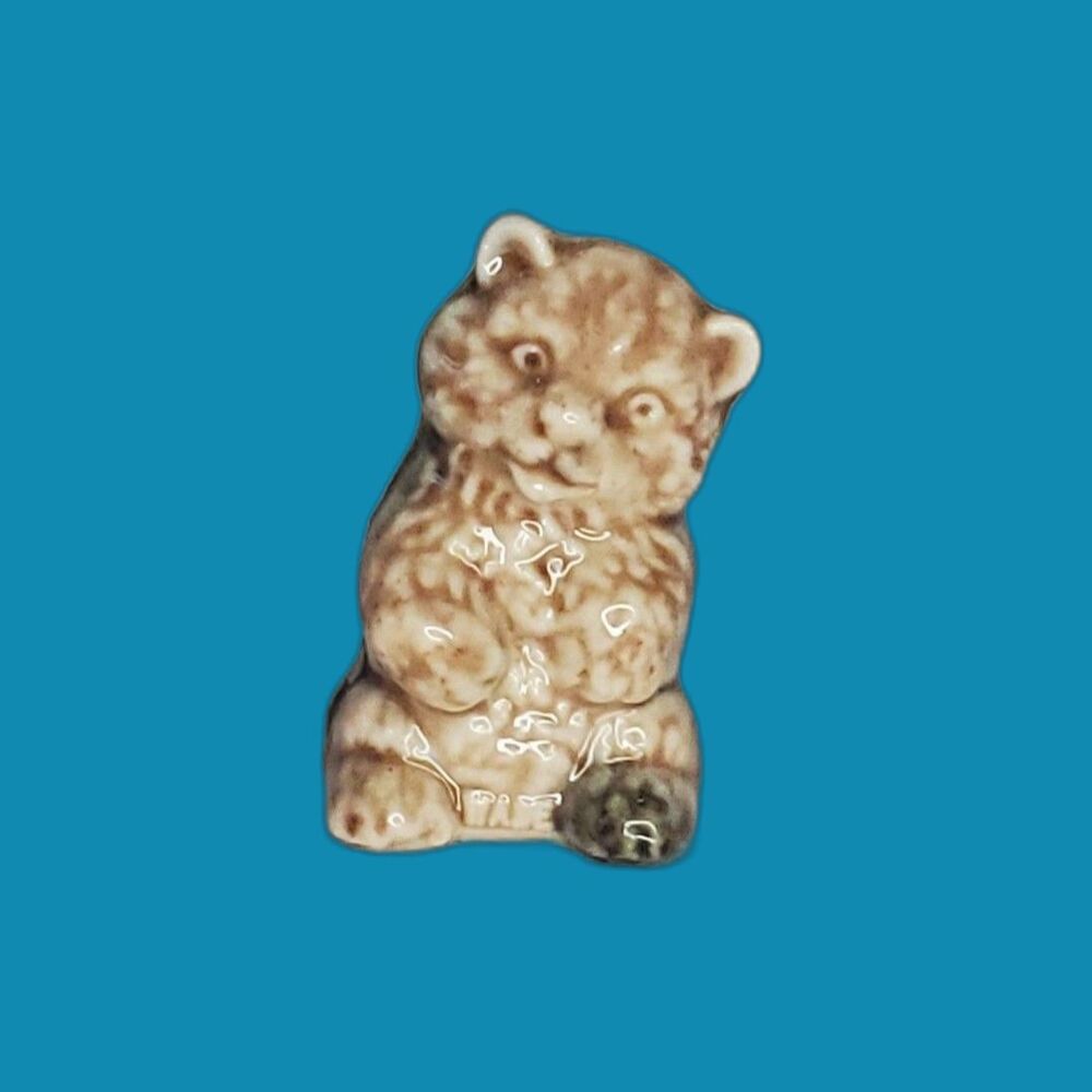 Wade Whimsies Brown Bear Miniature Red Rose Tea Figurine Vintage Gift Tr…